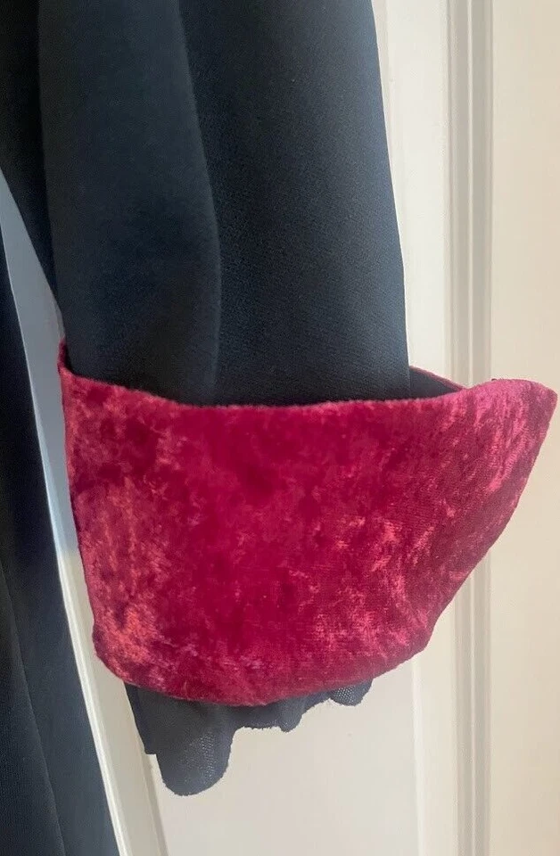 Halloween Cain the Vampire Tyrant The Covenant Adult Costume Cloak and Pants - Image 4 of 4