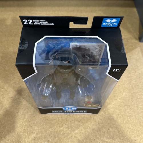 McFarlane Toys DC Multiverse Batman: Noel - Batman Platinum Chase Figur - Bild 5 von 5