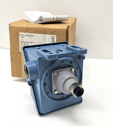 United Electric Controls J400-274 Pressure Controller Switch 0-300 PSI ~ NEW - Picture 2 of 3