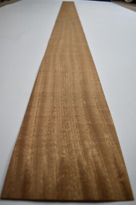 Afrikanisches Nussbaumfurnier - Flexibles ECHTHOLZ Blatt - 2720 mm x 170 mm (107'' x 6,7'')