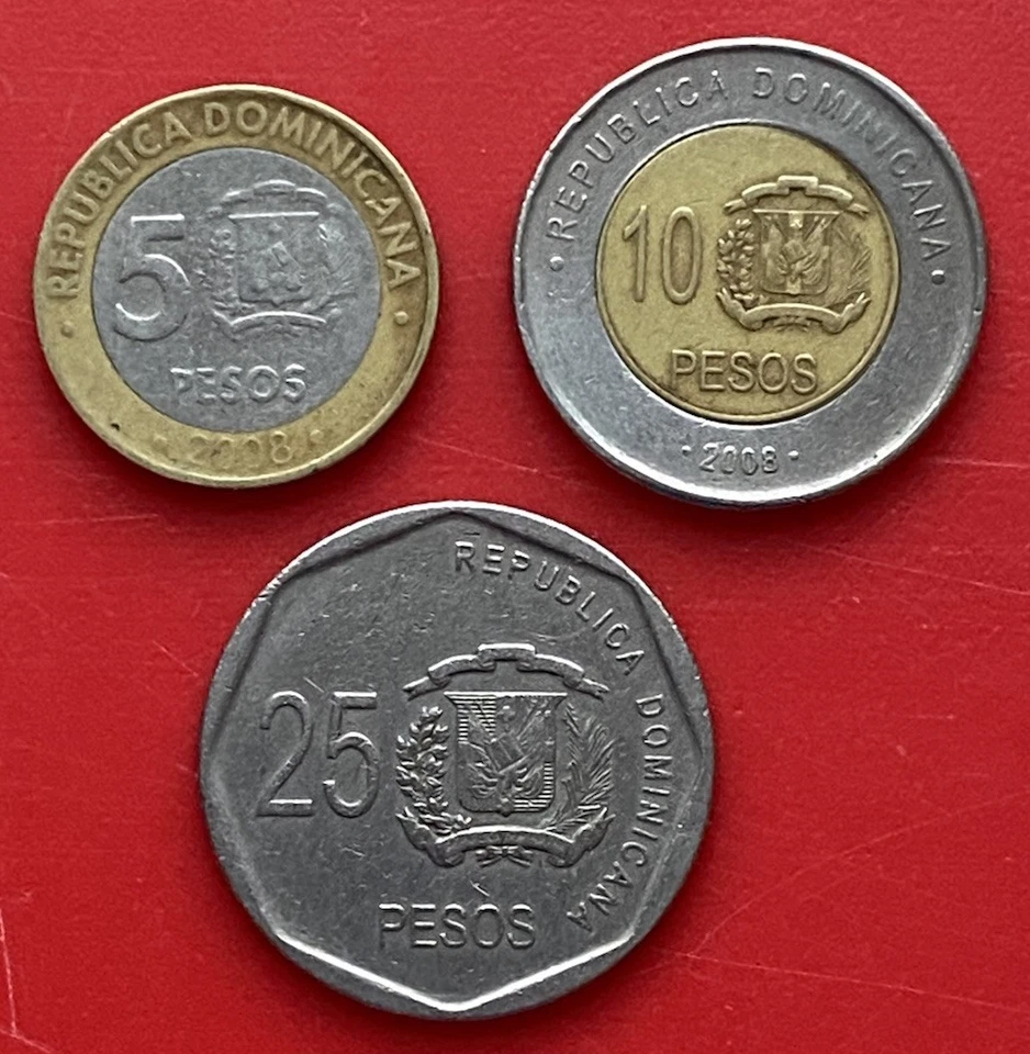 DOMINICAN REPUBLIC – SET OF 3 COINS 5 ,10 ,25 PESOS 2008 2 X BI-METAL - Image 2 of 2