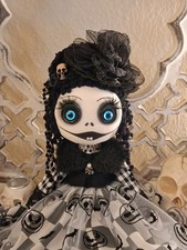 Monster Doll Gothic OOAK Puppe Creepy Doll Stoffpuppe Spooky Skull
