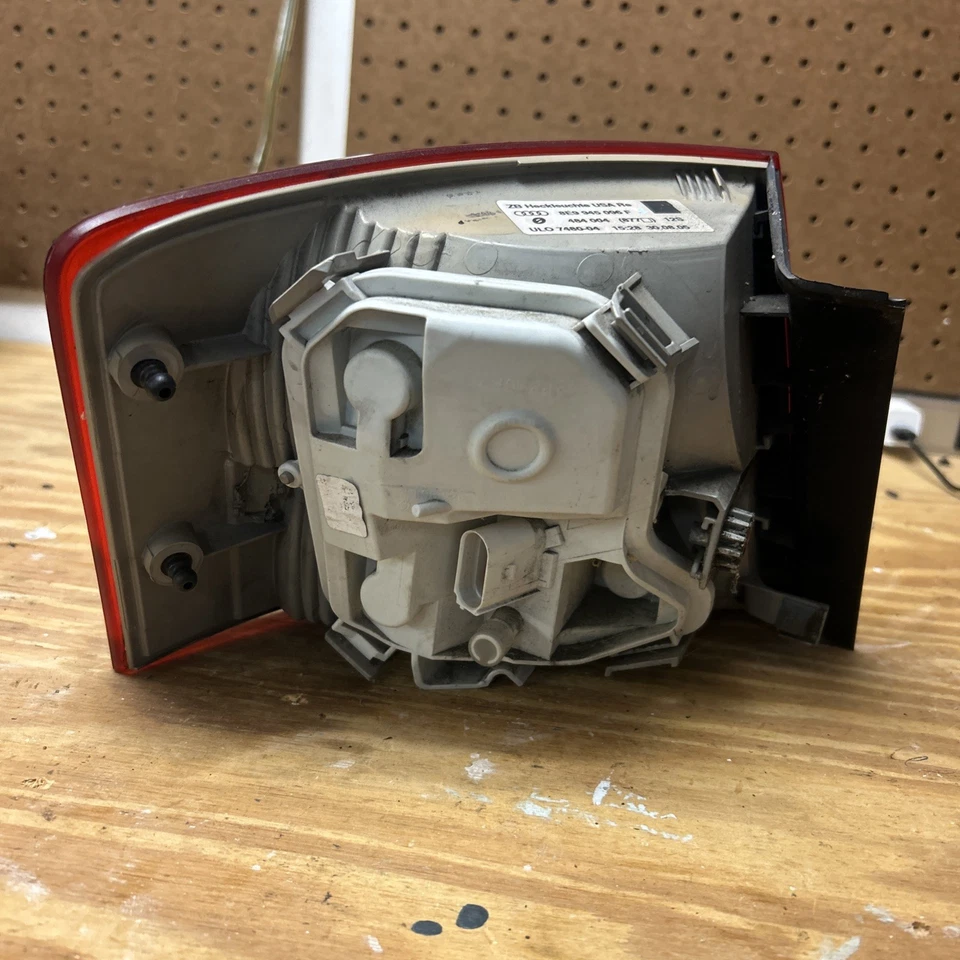 Luz trasera derecha Audi A4 S4 B7 Avant Wagon 05 06 07 08 8E9945096F 2005-2008 Foto 3 de 4