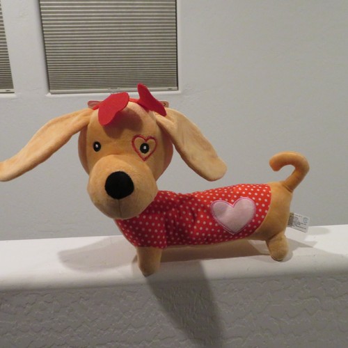 12" Tan Dachshund Valentines Heart Stuffed Animal w/Squeaker Crinkle Pet Toy NWT - Picture 2 of 5