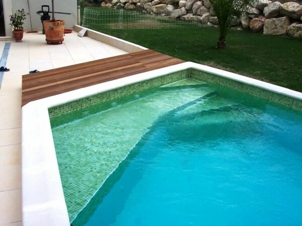 Vernice - Smalto Per Piscine al Clorocaucciu 1 Kg  (Tutti i Colori RAL - NCS ) - Immagine 2 di 4