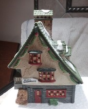 Dept 56 - North Pole  Heritage Village - Elf Bunkhouse - #56014