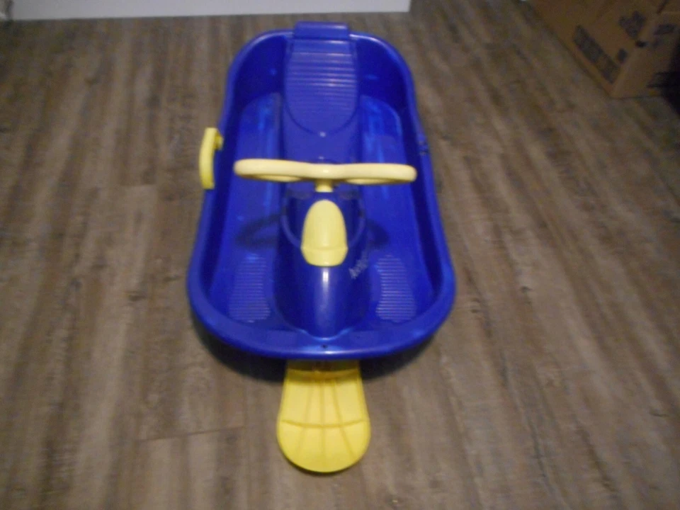 Trineo infantil Lucky Bums con esquí delantero y dirección Foto 3 de 4