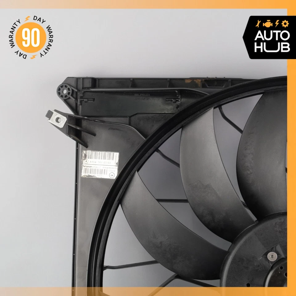Conjunto de ventilador de refrigeración del motor Mercedes W164 ML63 R63 AMG M156 1645000393 OEM Foto 3 de 4