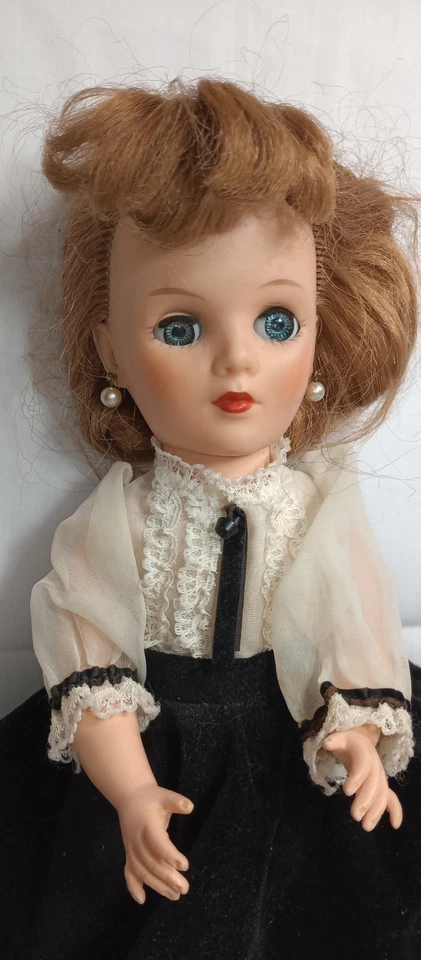 Muy Bonito Vestido Terciopelo Original Muñeca Eegee Miss Debutante Años 50 15" Vinilo Foto 3 de 4