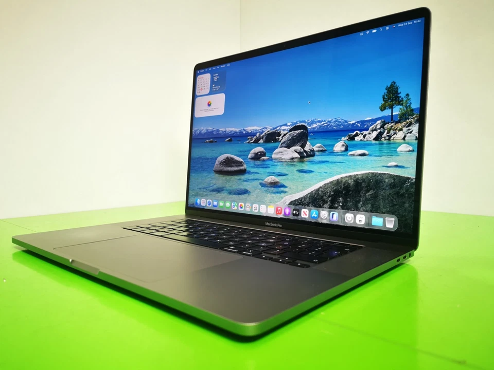 Apple MacBook Pro 16" 2019 Core i7 32GB RAM 2TB SSD Space Grey 370 Battery Cycle - Image 3 of 4