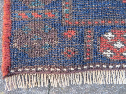 ANTIQUE KURDISH NARROW RUNNER. LONG RUG. NORTH WEST PERSIIA. 275CM X 76CM. - 第 18/22 張圖片