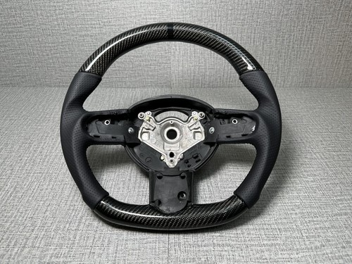 Mini R50 Black Perforated Leather & Genuine Carbon Fiber Steering wheel - 第 1/2 張圖片