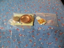 Concord Accessories Dollhouse Miniatures Handled Pan Plus Pictures