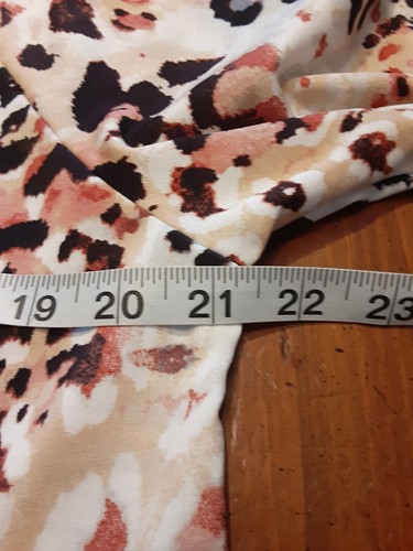 Coco’s Clozet Blouse Top Womans XL White Black Orange 3/4 Sleeve V Neck - Picture 8 of 13
