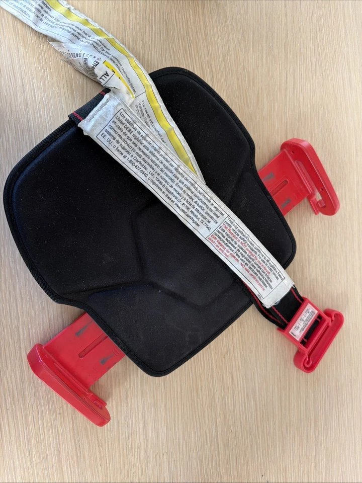 Сиденье автомобильное бустерное Mifold One темно-серое - не складывается - Изображение 3 из 3