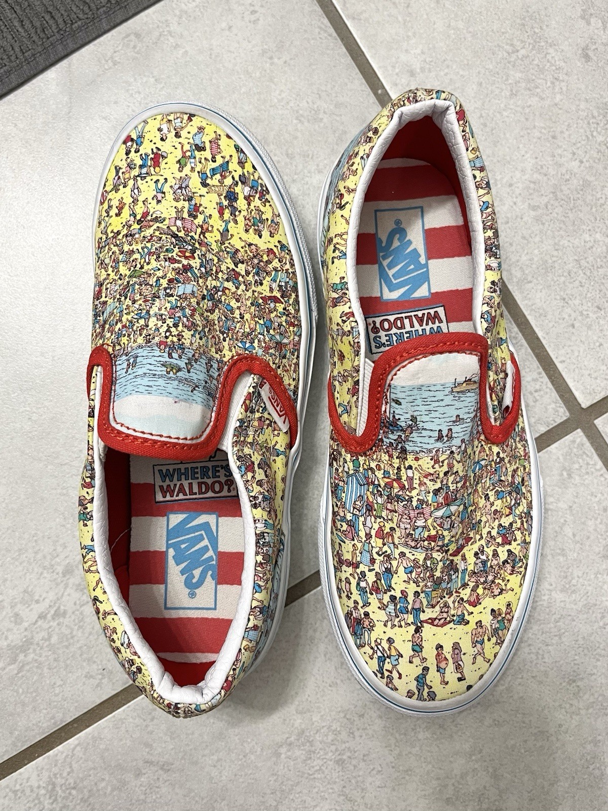 NEW Vans X Classic Slip On Shoes Where's Waldo? Kids/Youth Size 2