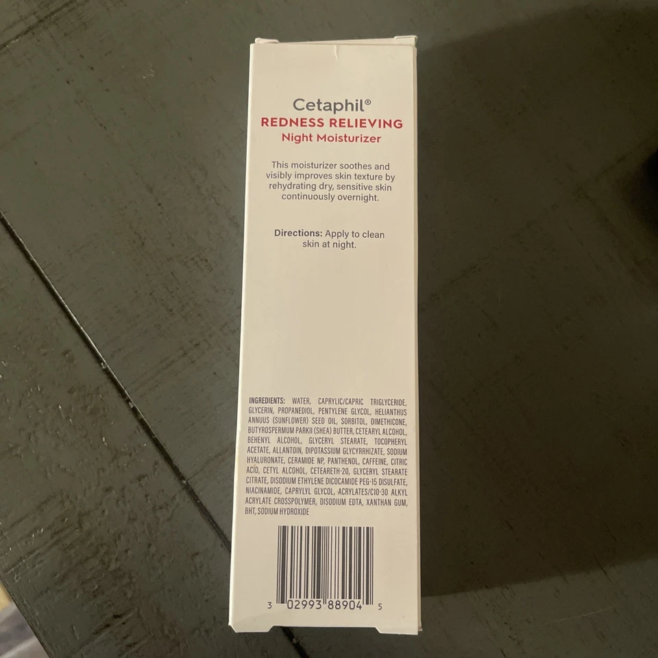 Hidratante noturno para alívio da vermelhidão Cetaphil - 1,7 onças - Imagem 3 de 4