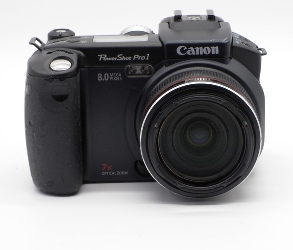 Canon PowerShot Pro1 + Zoom Lens 28-200mm F2,4-3,5L
