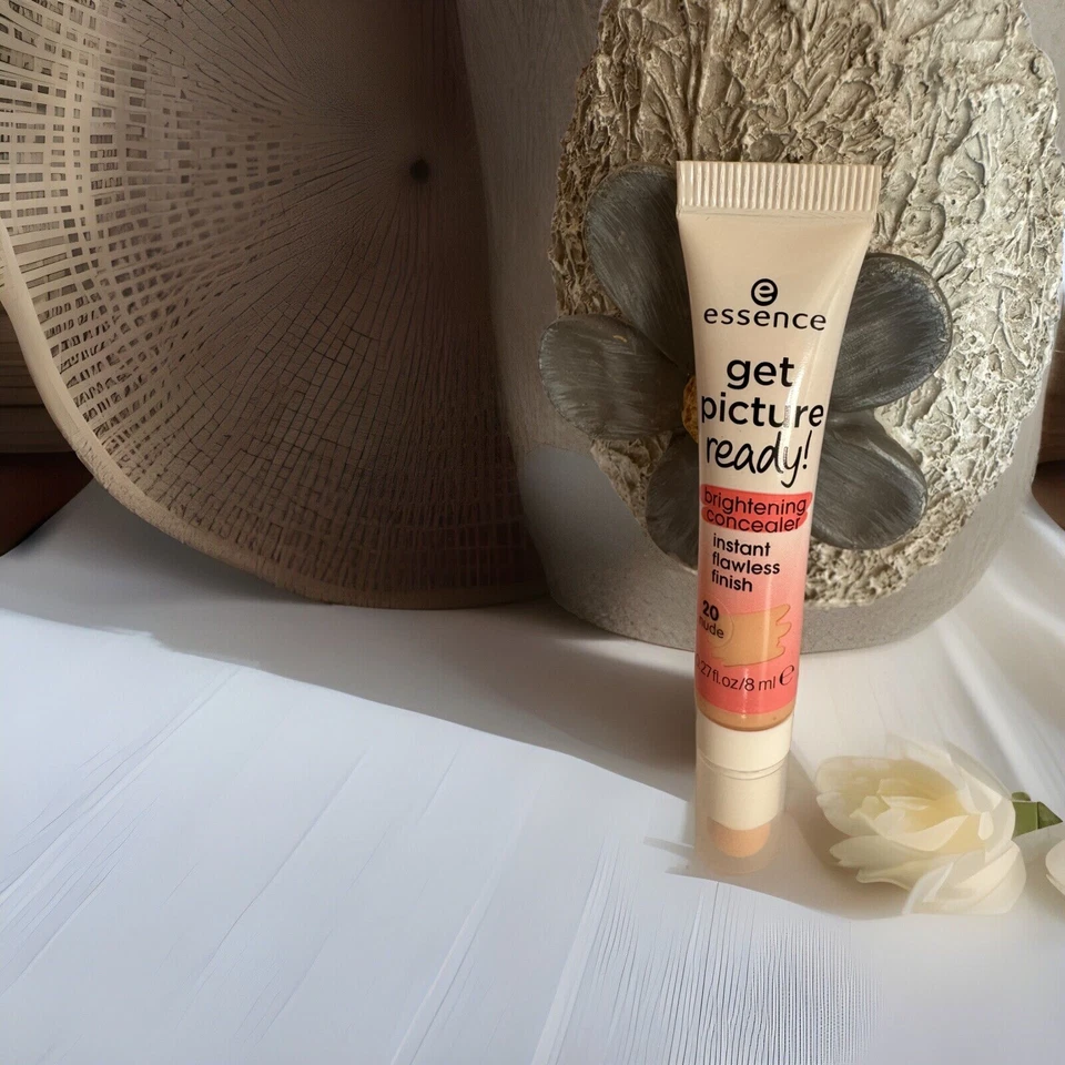 2x essence get picture ready! brightening concealer 20 nude 8ml Und 10 Ivory 8ml - Bild 3 von 4