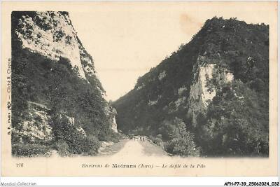 AFHP7-0562-39 - MOIRANS - Die Parade der Falten