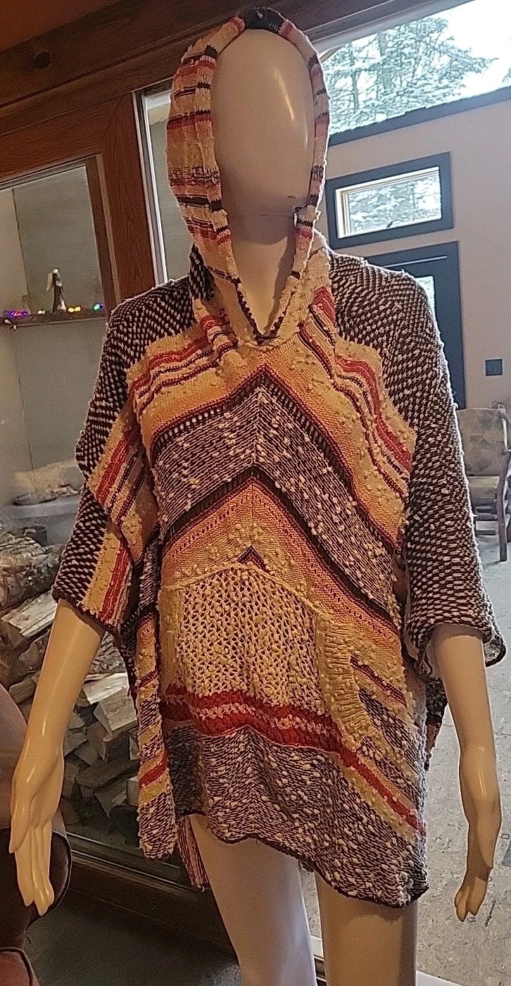 Free People Y2k Vintage Style Artisan Aztec Poncho Kimono Hoodie & Pocket