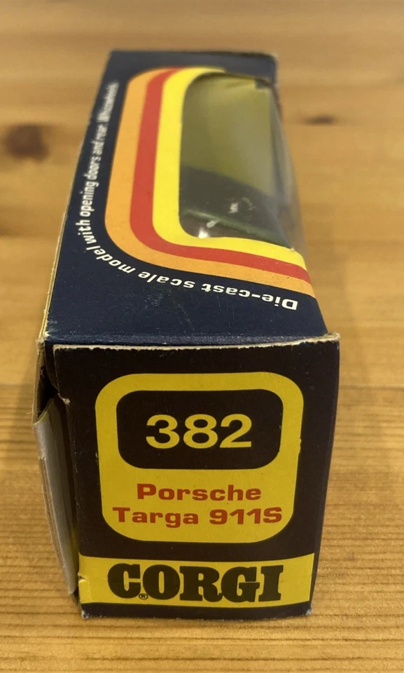 Rare Corgi Porsche Targa 911s 382 Green New - Image 2 of 4