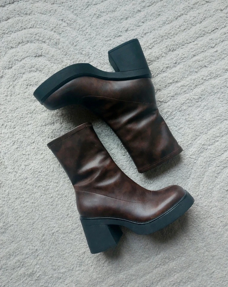 Boots Stiefel Stiefelette braun schokobraun Kunstleder Gr. 39 Absatz Schuhe Dame - Bild 2 von 4