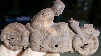 Vtg Antique Cast Iron Toy Motorcycle RUSTY Rare .could Be Repainted HUBLEY?