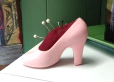 ANTIQUE PINK HIGH HEEL SHOE CELLULOID SEWING PIN CUSHION WITH PINS