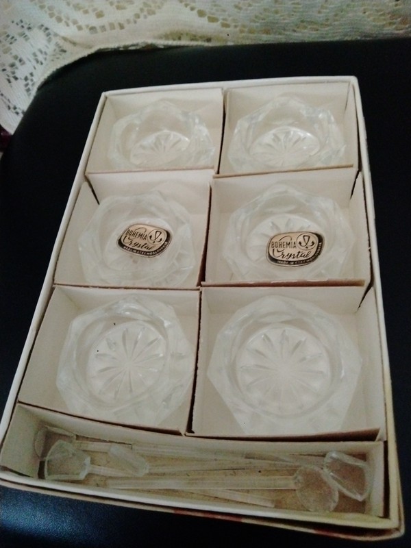 ANTIQUE BOHEMIA GLASS OPEN SALT CELLARS . CZECH. 4 Glass Salt Spoons