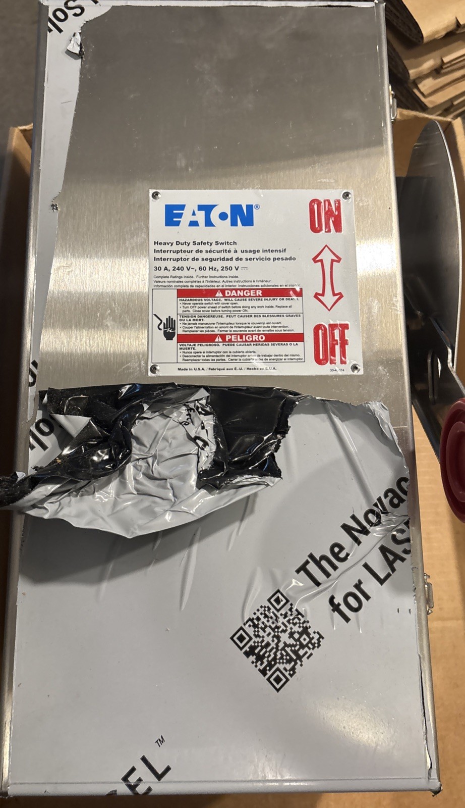 Eaton Heavy Duty Safety Switch DH321NWK 30A 240V Stainless Steel Fusible Nema 4