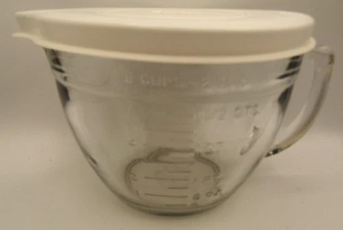 Anchor Hocking 2 Qt. Batter Bowl with Lid.