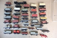 HORNBY DUBLO JOB LOT of BR GOODS CATTLE TANK CONTAINER OPEN & BRAKE WAGON 2om