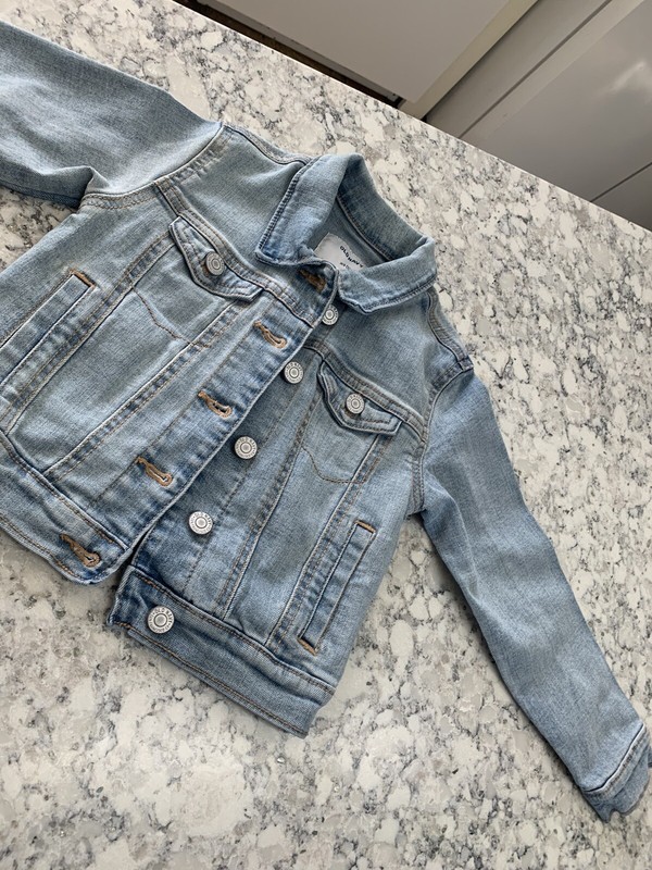 Girls size XS (5) light denim jacket