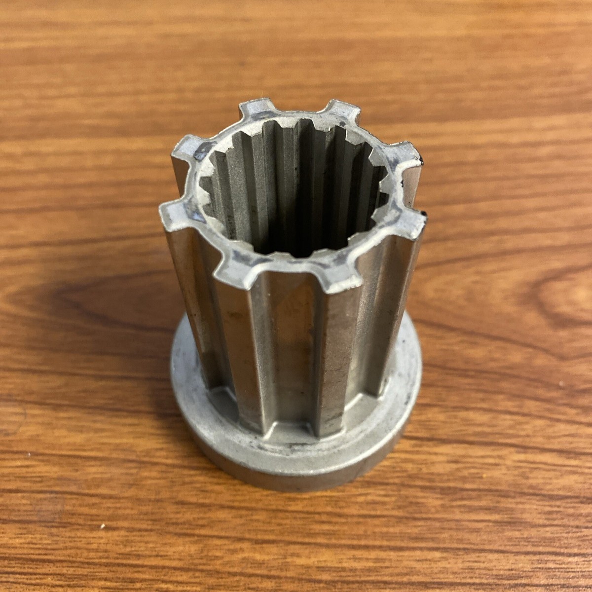 NOS Mercury Flo-Torq Inner Metal Hub 8M0109703 15 Spline E3 for