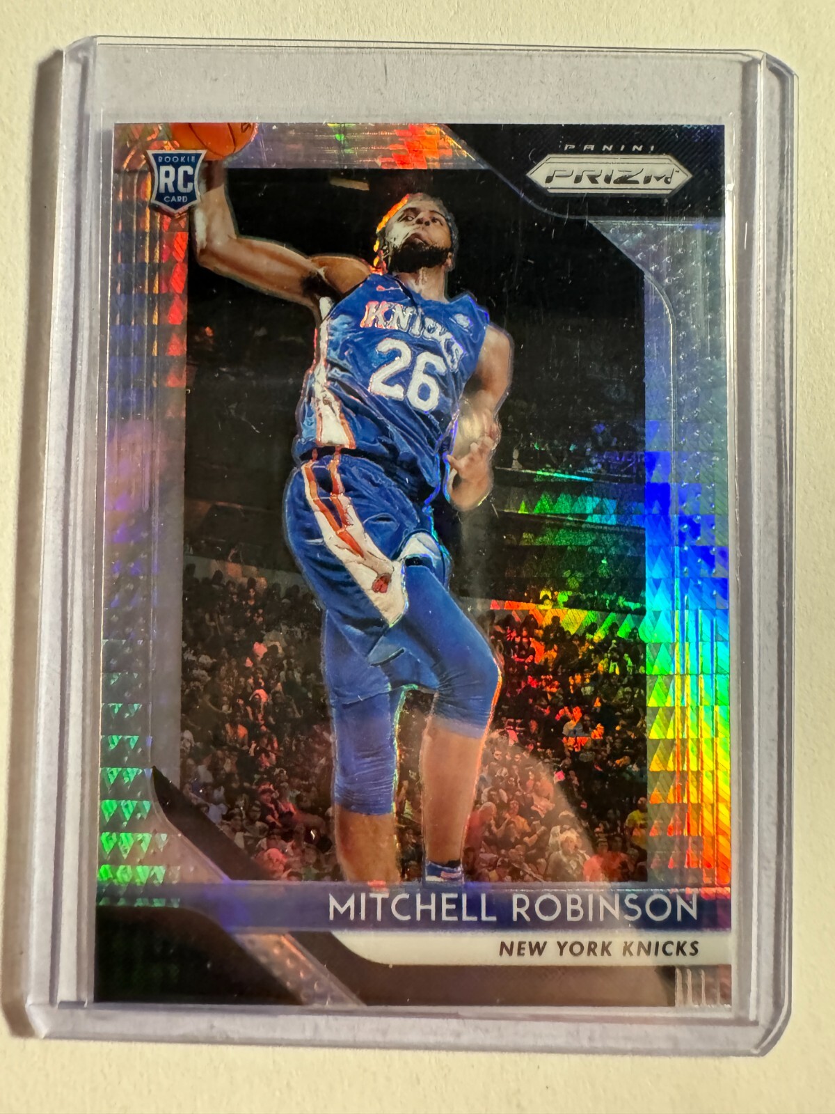 K181,638 - 2018-19 Panini Prizm Prizms Hyper #227 Mitchell Robinson