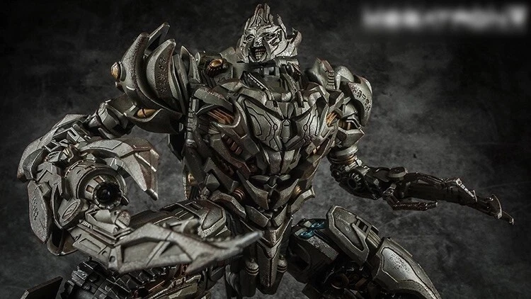 Dream Factory GOD-11s Leader Tank Megatrron - Battle Damaged - Image 2 of 4