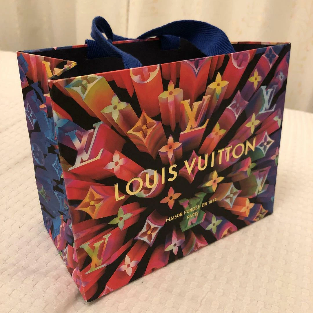 Louis Vuitton Christmas packaging