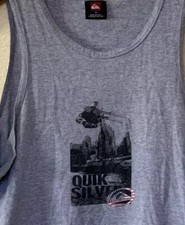 VIntage QUIKSILVER Skate USA Flag Tank Top T Shirt USA Made Size Small