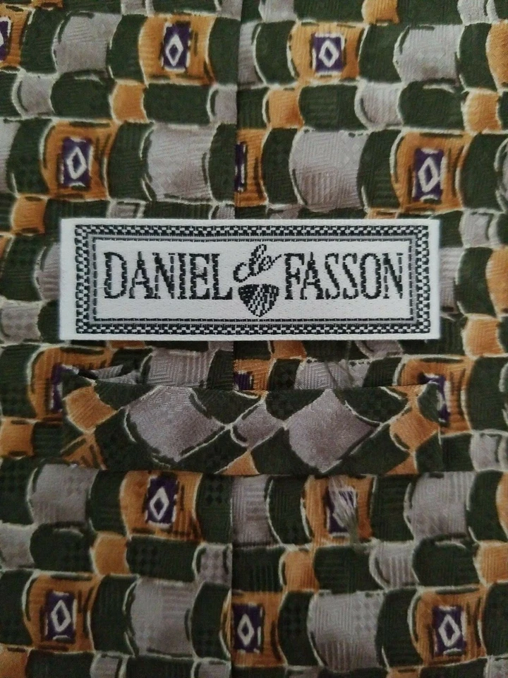 CORBATA SEDA DANIEL DE FASSON VERDE, PLATA Y ORO Foto 4 de 4