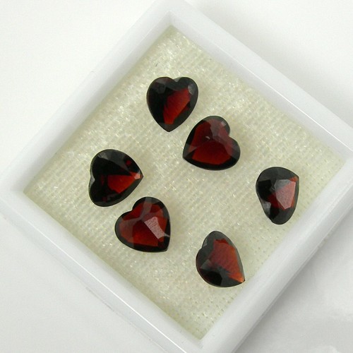 8mm Heart Faceted Natural Dark Red Garnet Loose Gemstone, 2.15 carat - Picture 9 of 9