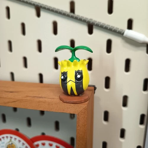 Vintage TOMY Pokemon SUNKERN 1.5" Mini Figure CGTSJ Nintendo Toy Collectible