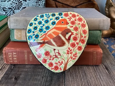 Vintage Lacquered Wood Bird Heart Shaped Trinket Jewelry Box Git Box Birds Decor