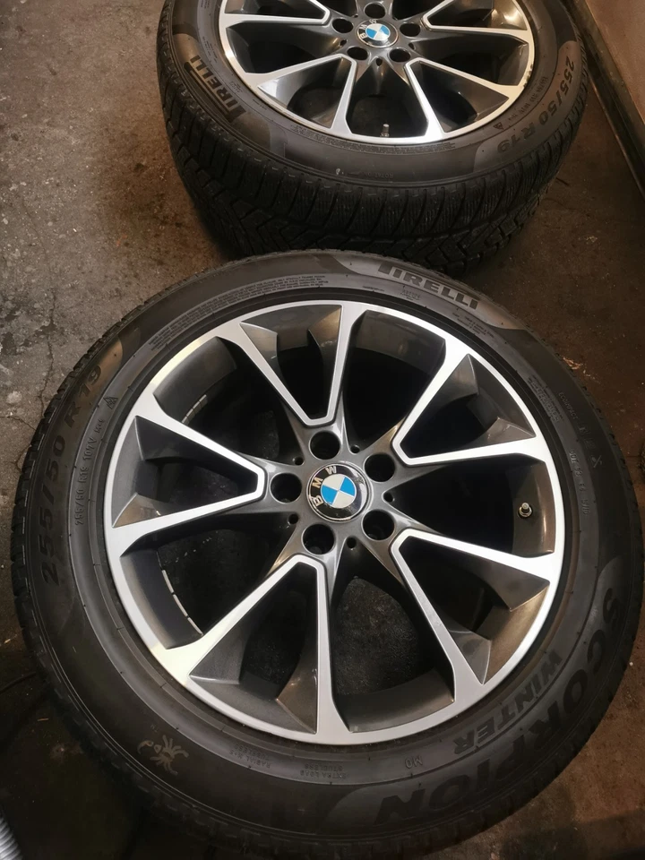 BMW X5 Original 19 Zoll Felgen Mit Winter Reifen - Bild 2 von 4