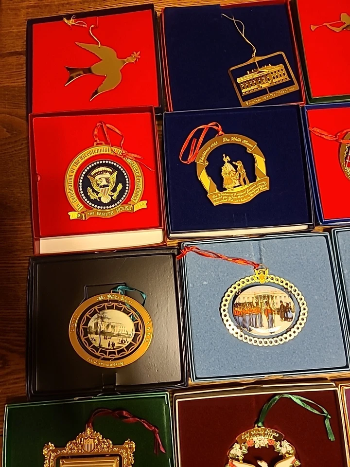 Lote de 38 adornos históricos de Navidad de la Casa Blanca años 80-2019 por favor leer  Foto 2 de 4