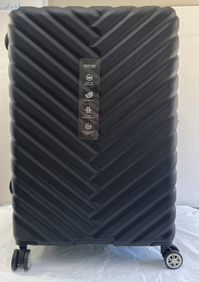 Madision Square 20'  and  28'' Expandable Black Chevron Hardside Spinner Luggage
