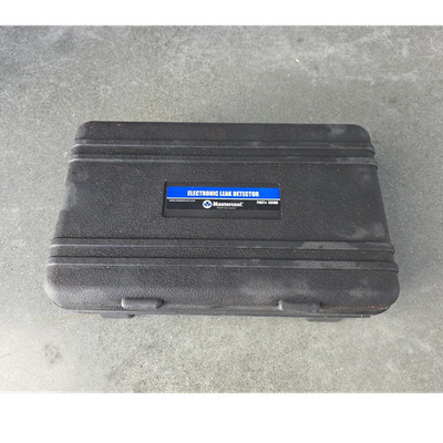 Mastercool 55300 Electronic Refrigerant Leak Detector Kit w/ Case & Manual