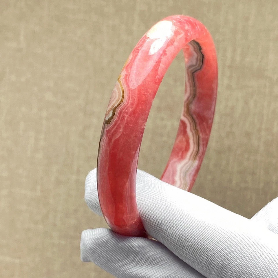 Brazalete hecho a mano de cristal de rodocrosita rojo natural de 55,8 mm AAAA Foto 3 de 4