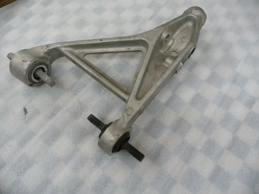 Ferrari California Right Front Lower Control Arm Ball Tie Rod 242496, 221934 OEM