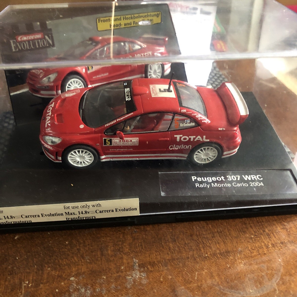 PEUGEOT 307WRCスロットカー1/32 1/32 Carrera Peugeot 307 Wrc Lighted analog slot car running